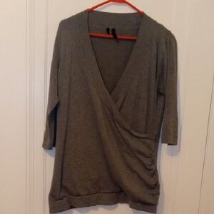 Gray Wrap Top 3/4 sleeve maurices size 1x